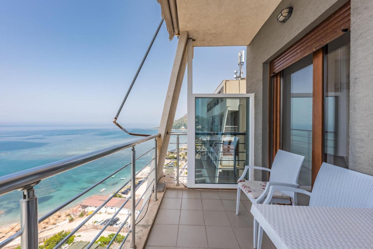 Appartement Spectacular Seaview Penthouse à Durrës Extérieur photo